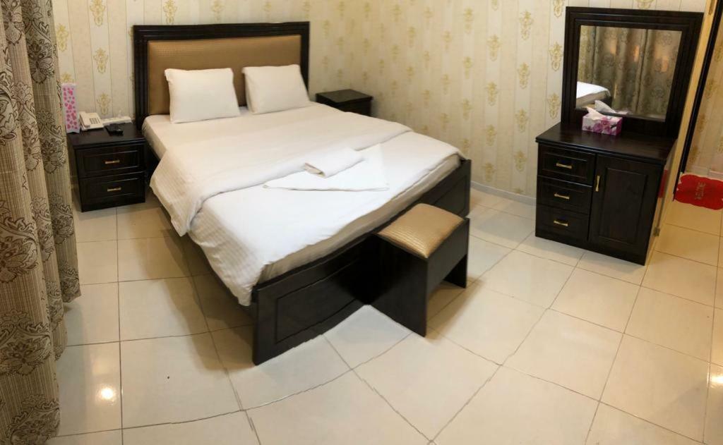 Tvs Hotel Дубай Экстерьер фото