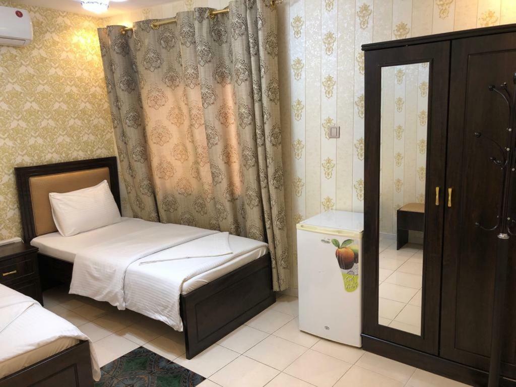 Tvs Hotel Дубай Экстерьер фото